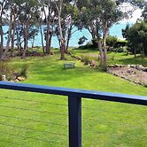 Four Seasons Waterfront Villas