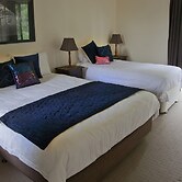 The Shingles Riverside Cottages