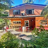 Warburton Motel