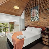 Hunchy Hideaway