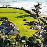 Ahu Ahu Beach Villas