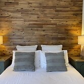 Beachmere Palms Motel