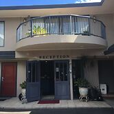 Cornwall Park Motor Inn