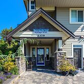 Brookside Inn Boutique Hotel