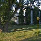 Fairmount Bed & Breakfast