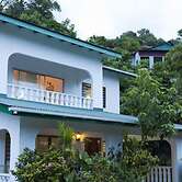 Le Manglier Guest House