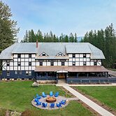 LOGE Glacier National Park