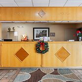 Travelers Place Inn & Suites