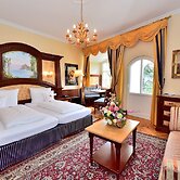 Schloss Hotel Wasserburg