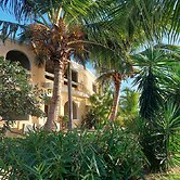 Northshore Seaside Suites