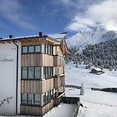 Berghotel Jochgrimm - Your hoome in the Dolomites