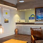 Days Inn and Suites by Wyndham Downtown Missoula-University