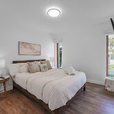 Awesome House with pool Westchester