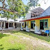 OYO Life 92853 Kost 999