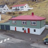 Charming 2Br Apartment, Sea View