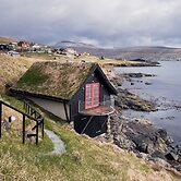 Unique Boathouse By The Foreshore | Sea View