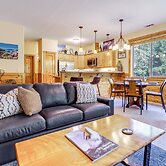 Boulders Truckee Condo Near Donner Lake + Skiing!