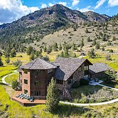 Wyoming Retreat on Wood River: Hike & Fly Fish!