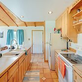 Scenic Kernville Getaway w/ Deck & Mountain Views!