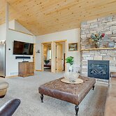 Jefferson Mountain Cabin w/ Private Deck & Grill!