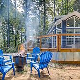 Tree-lined Cabin w/ Grill in Penrose!