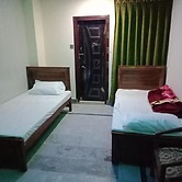 Urwa Hotel & Restaurent