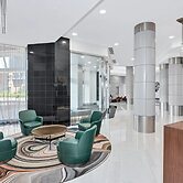 Modern & Charming Apt With Rooftop