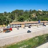 Springs Lodge & Cafe