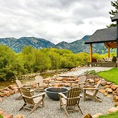 Modern Turnerville Cabin w/ Hot Tub & Scenic Views