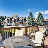 Cozy Colorado Retreat w/ Deck, Grill & Pool Access