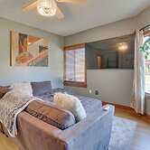Jetted Tub: Dayton Condo, 2 Mi to Oregon District