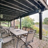 West Bloomfield Retreat: Stay in Nature Preserve!