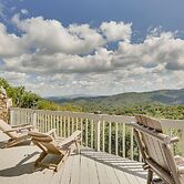 Blowing Rock Home w/ Hot Tub & Mountain-view Deck!
