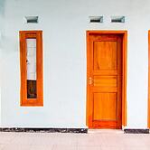 SPOT ON 92814 Gioba Kost Syariah