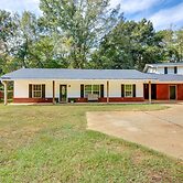 Rural Retreat w/ Covered Porch Near Jackson