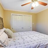 Cozy Texas City Guest House - 5 Mi to Beach!