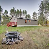 Pet-friendly Cascade Vacation Rental w/ Fire Pit!