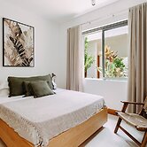 Peninsula Beach Villa with LOV