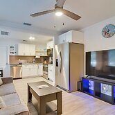 Sunny Gulfport Home: Walk to Art District + Beach!