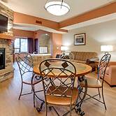 Wisconsin Dells Resort Condo w/ 2 Fireplaces