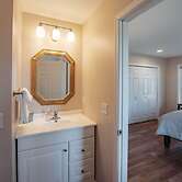 Engle Farmhouse 5BDR Vineyard Views