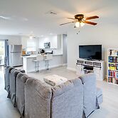 Fort Myers Vacation Home w/ Patio ~ 14 Mi to Beach