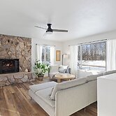 Serene Palmer Home: Walk to Downtown & Riverfront!