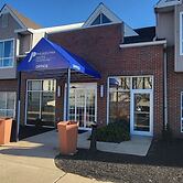 Philadelphia Suites-Extended Stay