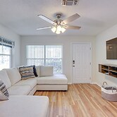 Williston Home w/ Yard: 6 Mi to Devils Den Spring