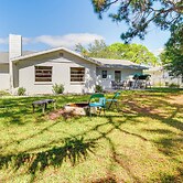 Pet-friendly Sarasota Home: 2 Mi to Bayfront Park!