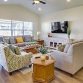 Modern Farmhouse in Herriman w/ Mountain Views!