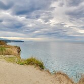 Oceanfront Port Angeles Home w/ Mountain View!