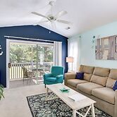 Golf & Resort Perks: Premier Condo 10 mi to Myrtle