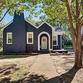 Walkable Tyler House w/ Deck: 1/2 Mi to Downtown!